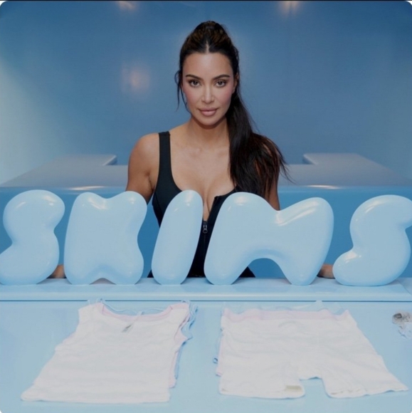 Unlisted Skims Items for Live Show - Picture 1 of 4